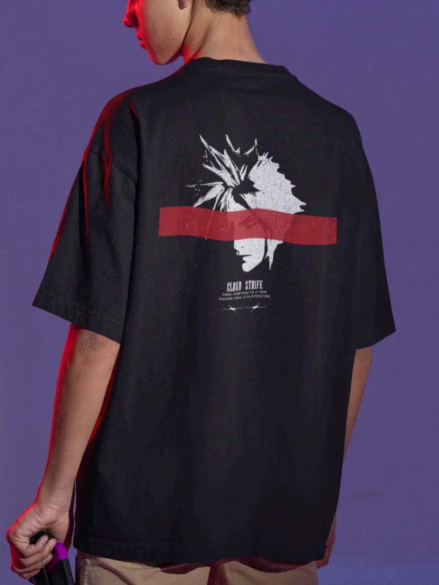 Final Fantasy Oversized T-Shirt: Cloud Strife FFVII Tee
